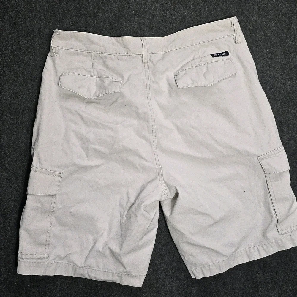 Men's CHAPS Casual Flat Front 100% Cotton Shorts Hampton Khaki Size 32